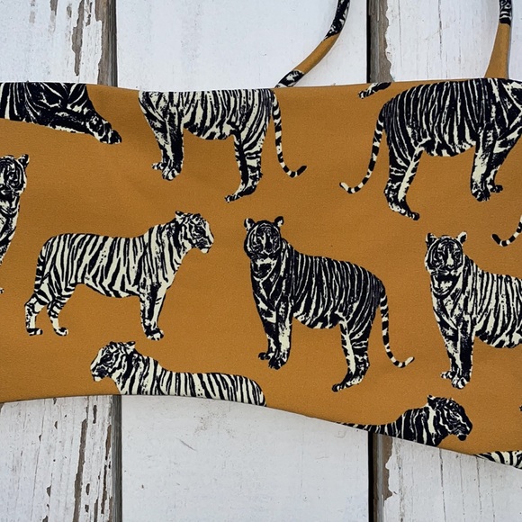 Rare Boys + Arrows Hezeus Bikini Top in Cat - Picture 6 of 7